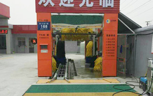 來中石化加油站點免費體驗林頓fx80系列隧道式電腦洗車機啦！